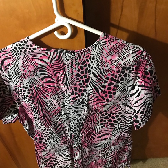 Scrubs - Picture 3 of 4